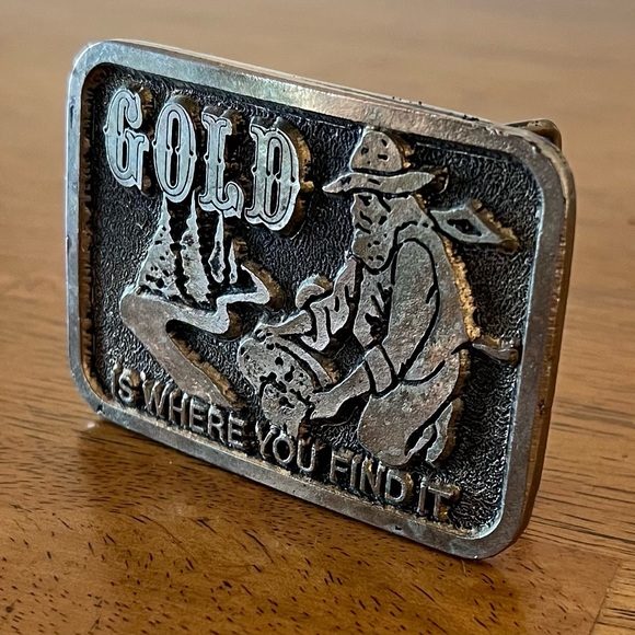 Vintage, 1981 brass belt buckle - Picture 1 of 4